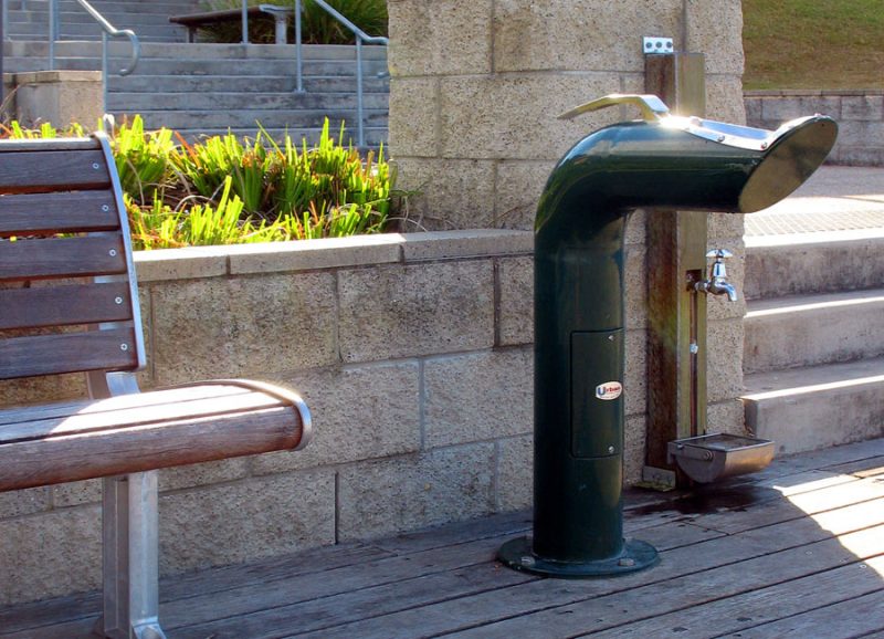Drinking Fountain: Apollo 400