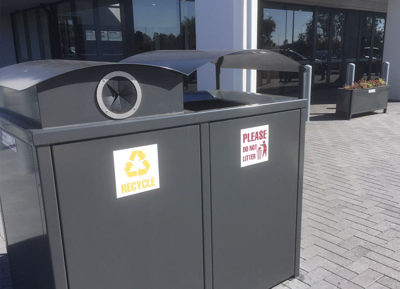 Woodlands Landsdale Litter Receptacle - Image 2
