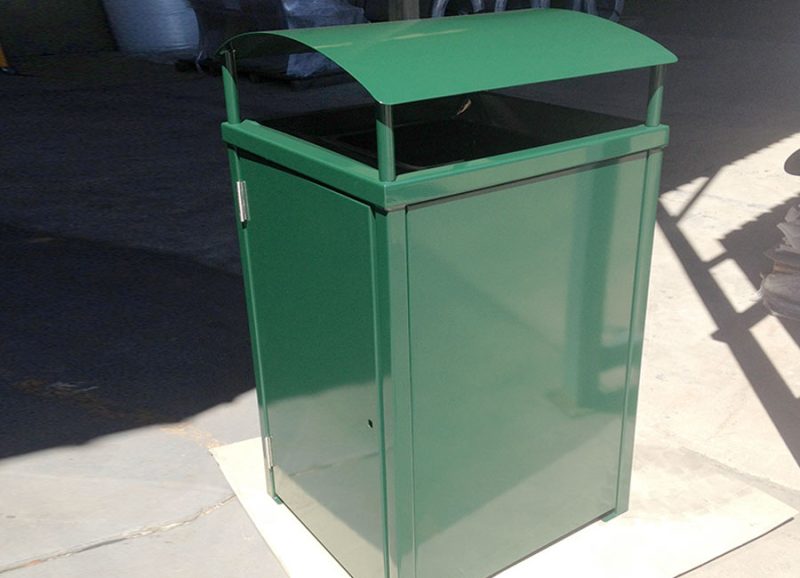 Woodlands Landsdale Litter Receptacle - Image 4