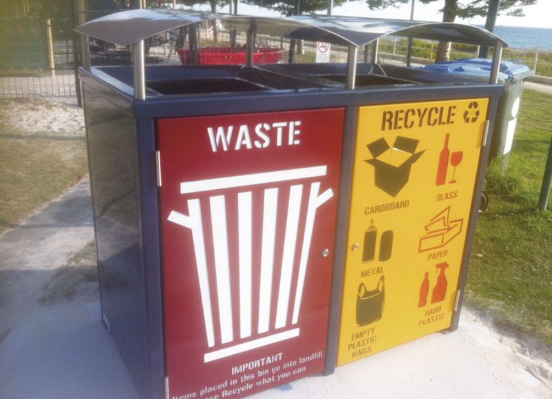 Woodlands Landsdale Litter Receptacle - Image 5