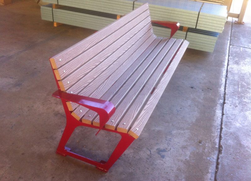Woodlands Boyd Seat with armrests - Image 3