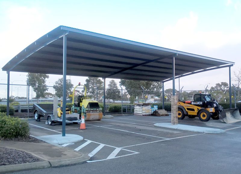 Woodlands Curved Roof Shelter