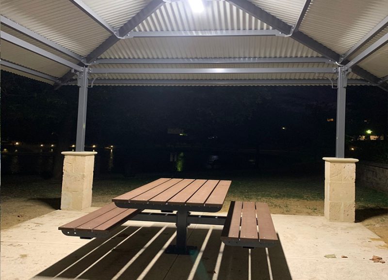 Alfresco Post Shelter